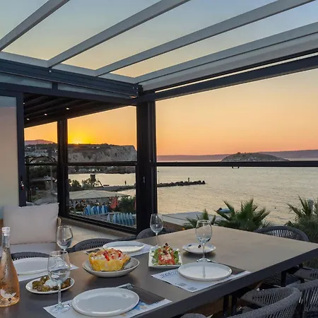 Peristeres Luxury Next To The Sea - By Apokoras Appartement